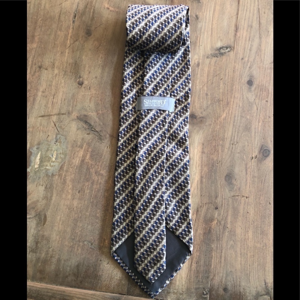 STAFFORD 100 % silk tie made in Italy.